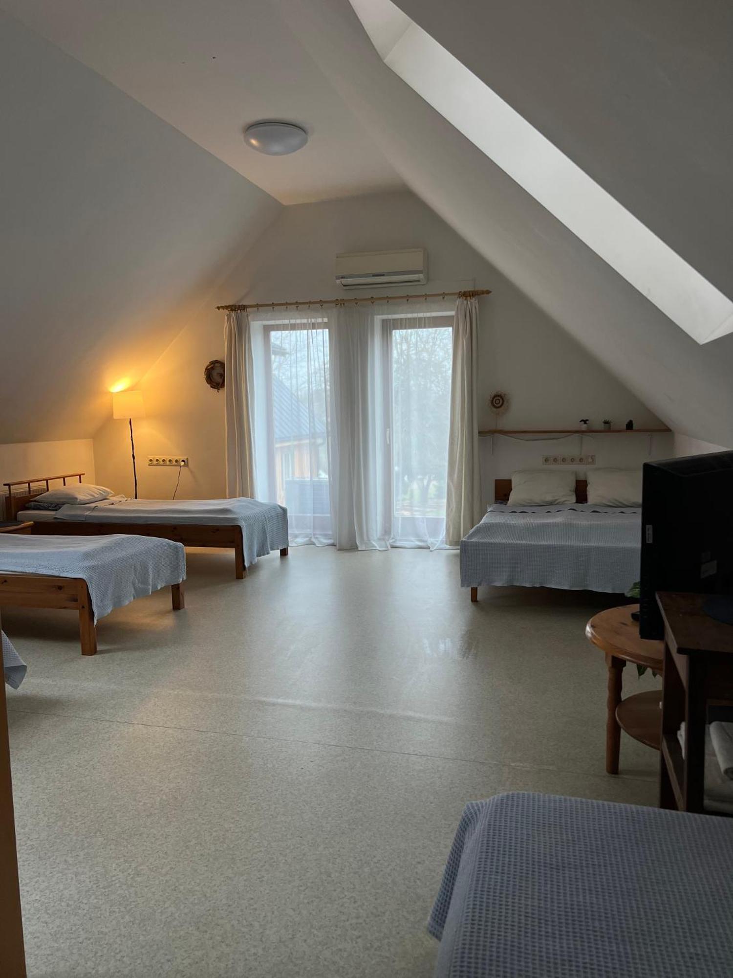 Maza Kapa Hotel Koknese Buitenkant foto